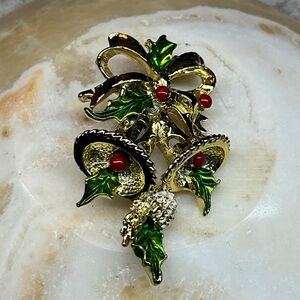 Gerry’s Vintage Holiday Holly Bell Brooch with Green Leaves & Red Berries
